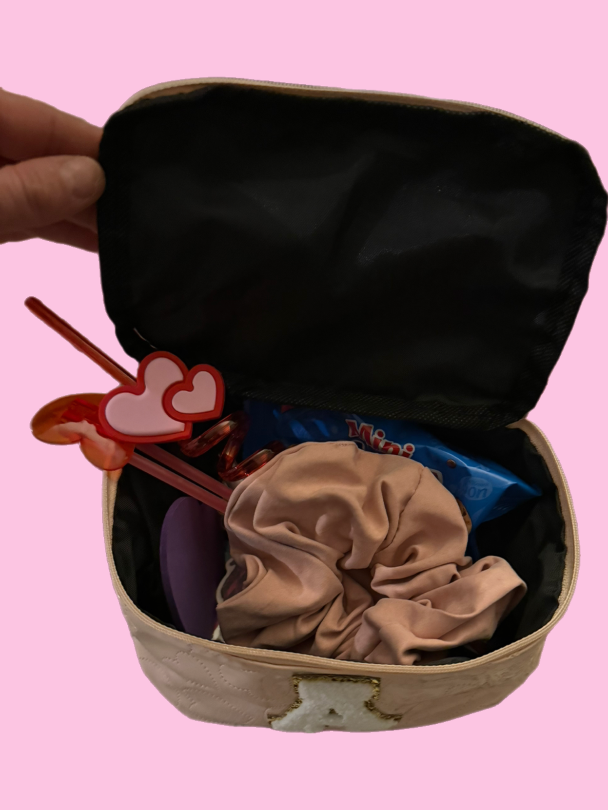 “Smol” make-up case